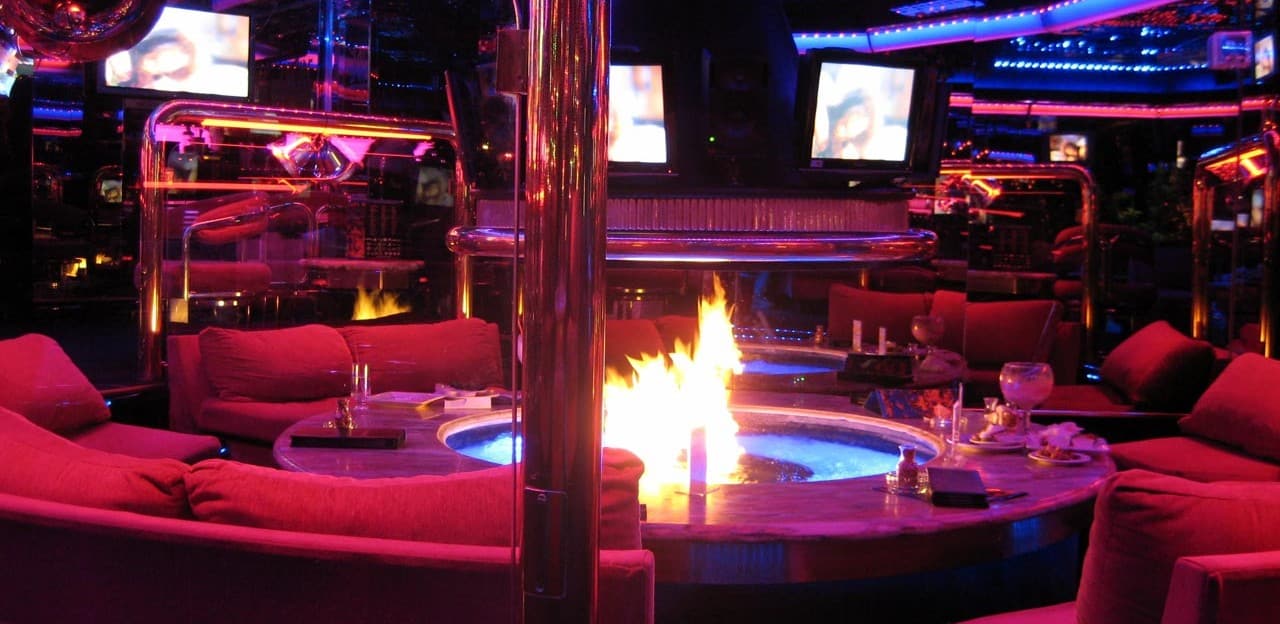 peppermilllasvegas Mon Bel Ami